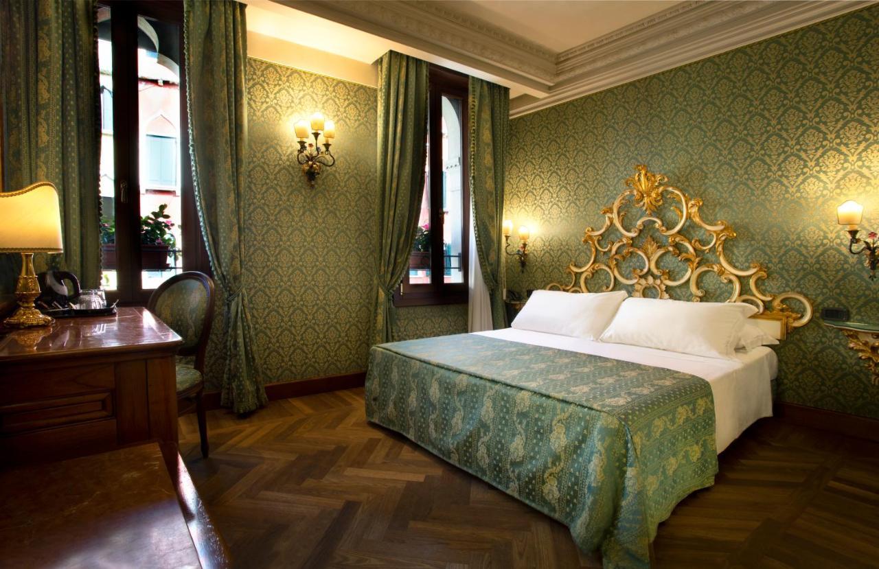 Chambre Double ou Lits Jumeaux Supérieure avec Vue sur le Canal