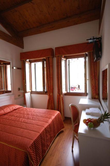 Chambre Double - Dépendance